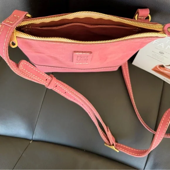 Portland Leather Luxury Rose Festival Crossbody Bag - Picture 4 of 8